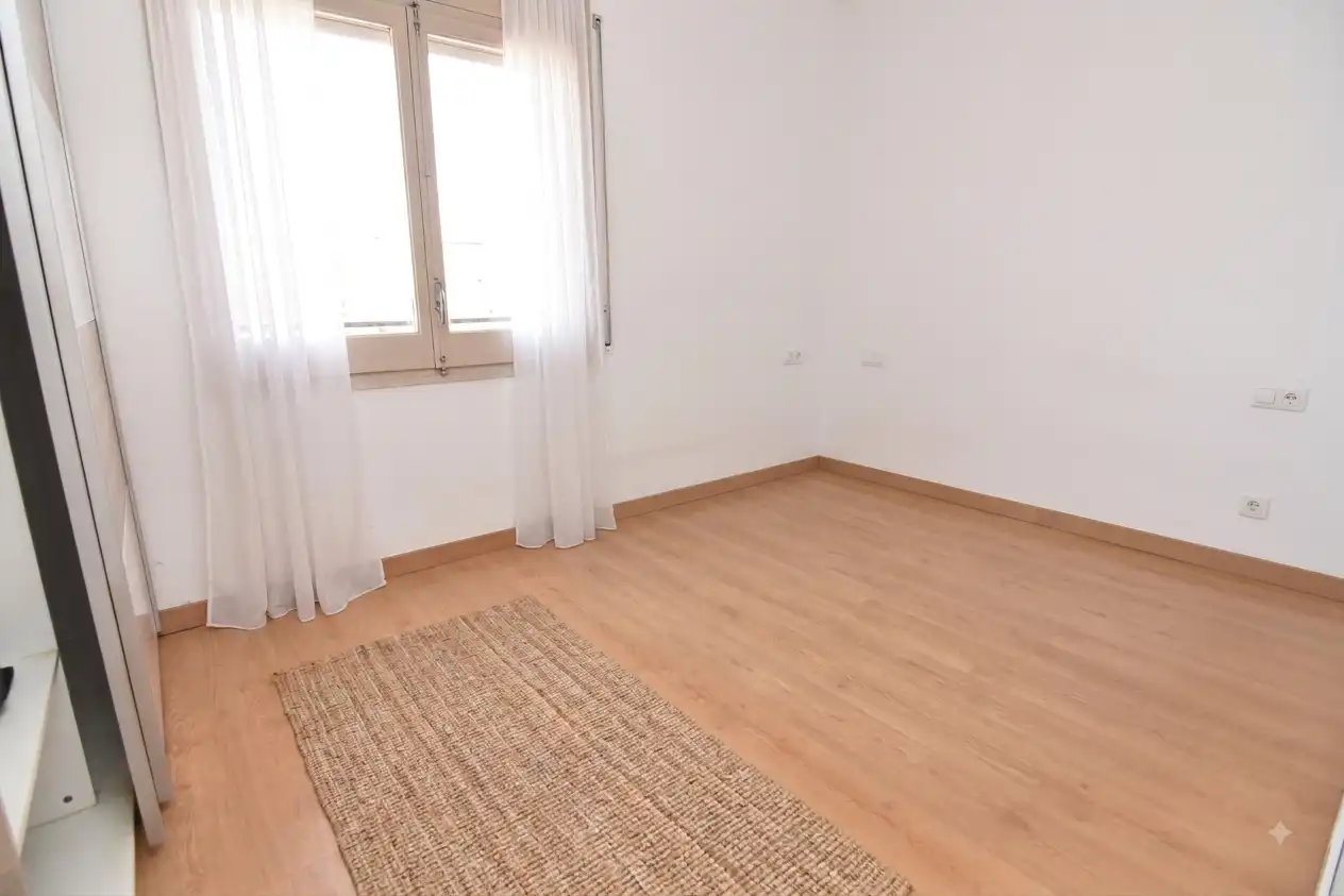 Habitación de Casa o chalet en venta en Pineda de Mar con Calefacción, Terraza y Trastero