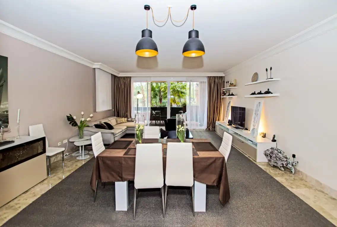 Apartament amb piscina en venda a Nueva Andalucía, imagen 6