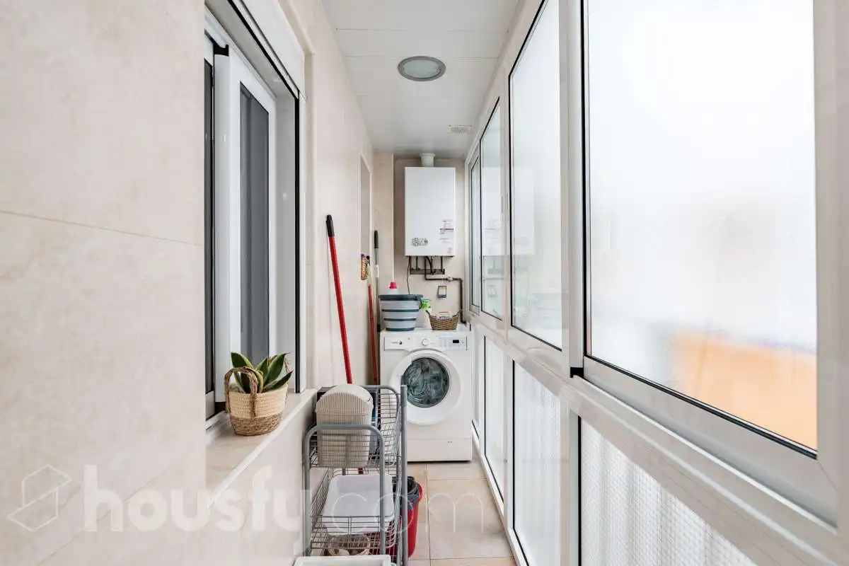 Terraza de Piso en venta en Sant Boi de Llobregat con Calefacción, Amueblado y Balcón