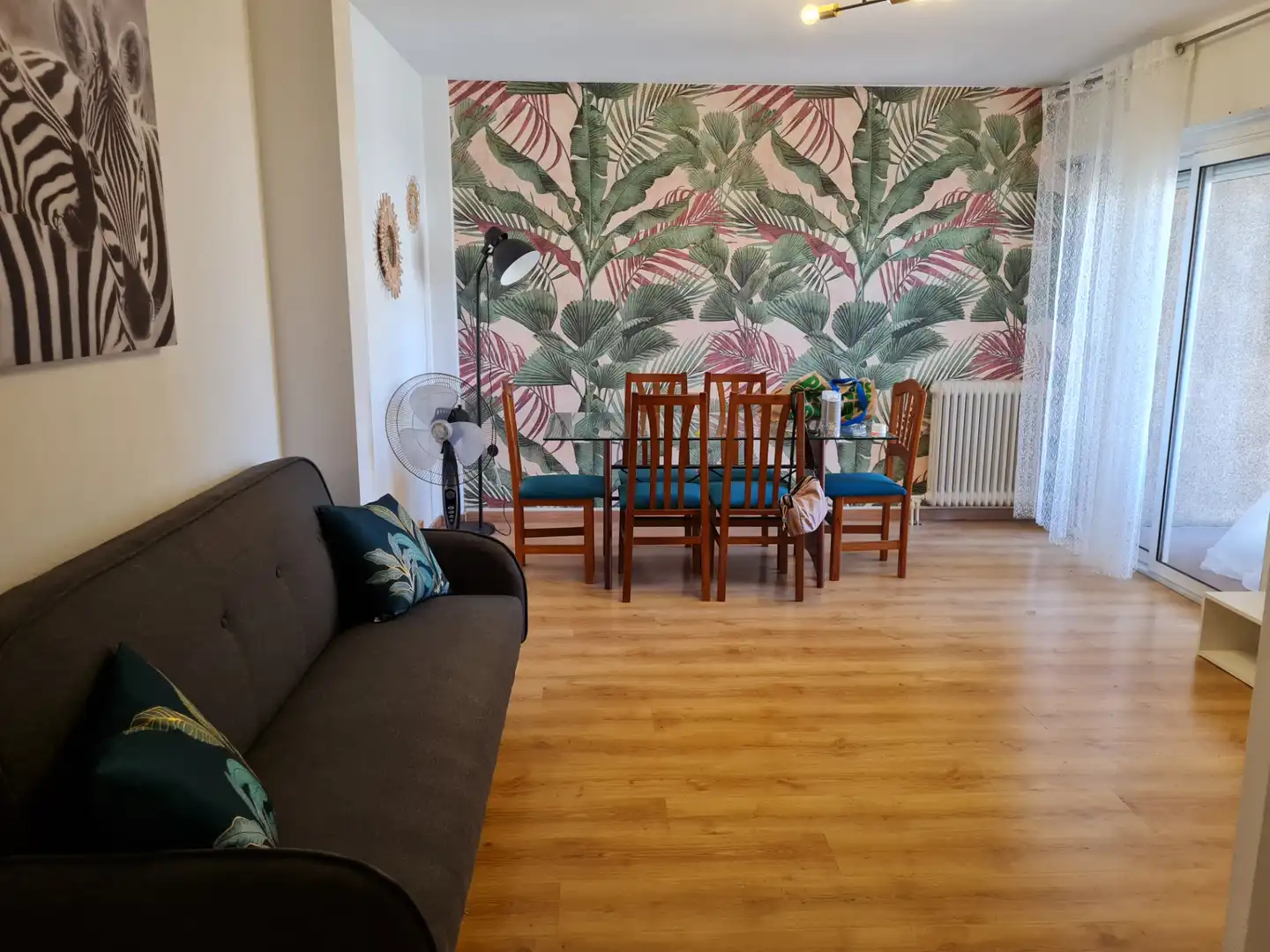 Comedor de Piso de alquiler en Girona con Calefacción, Parquet y Amueblado