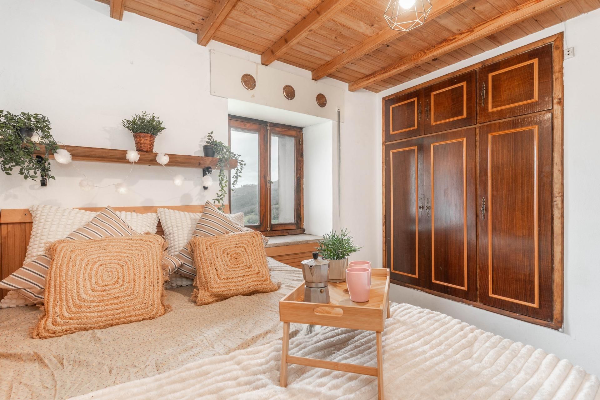 Dormitori de Casa o xalet en venda en Vegadeo amb Jardí privat, Terrassa i Moblat