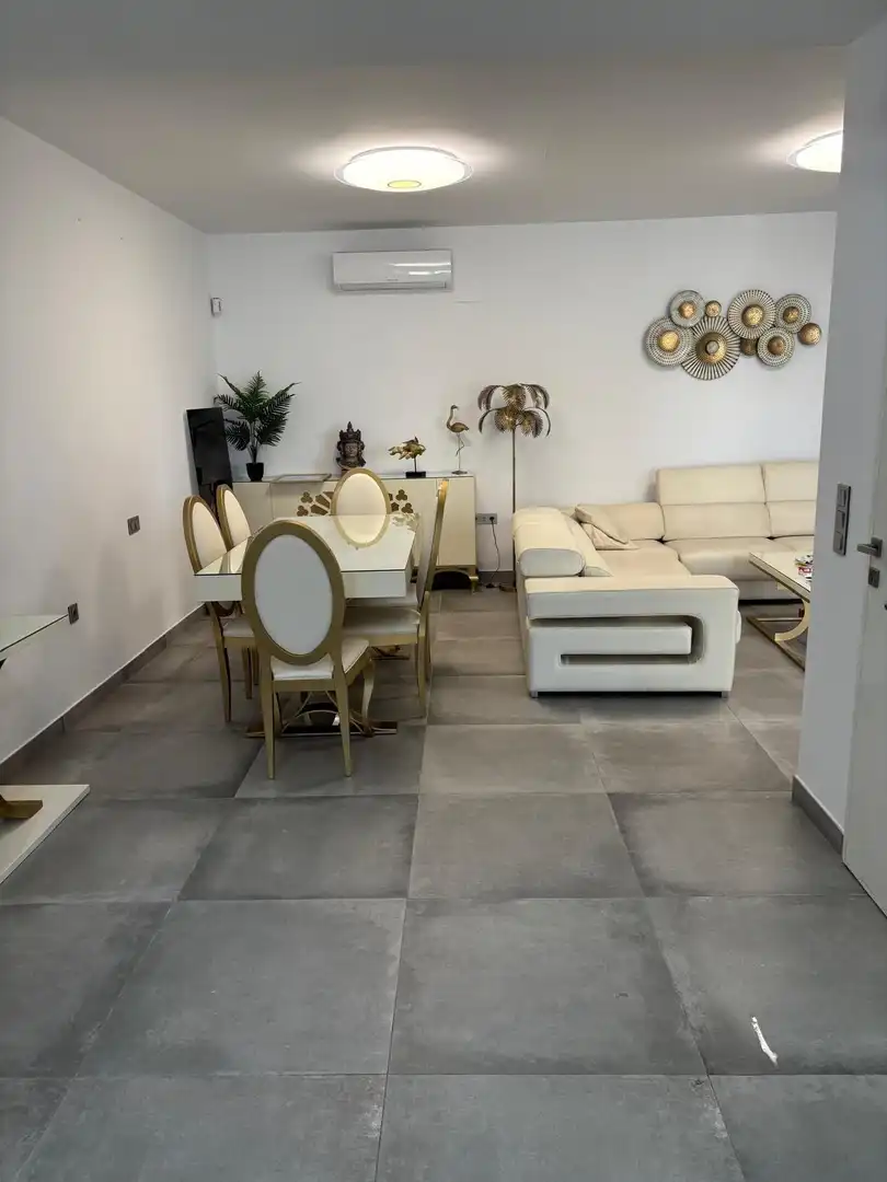 Comedor de Casa o chalet en venta en Chiclana de la Frontera con Aire acondicionado, Calefacción y Jardín privado