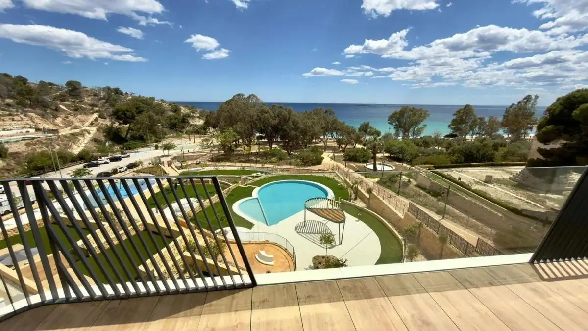 Piscina de Dúplex en venda en Villajoyosa / La Vila Joiosa amb Aire condicionat i Jardí privat