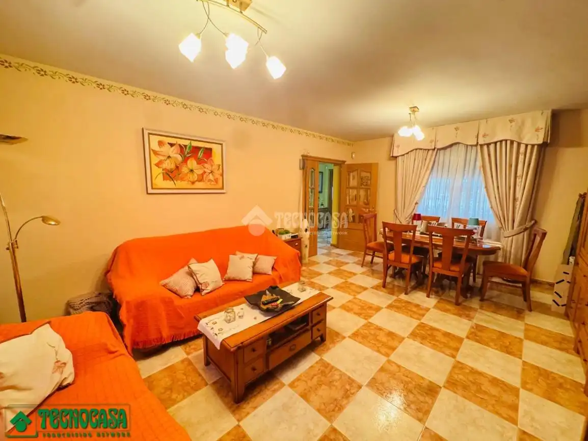 Casa con piscina en venta en Méntrida, imagen 2