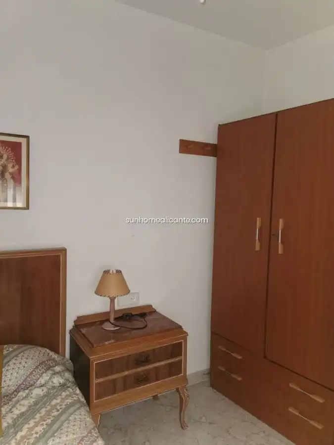 Habitación de Piso para compartir en Alicante / Alacant con Terraza, Amueblado y Alarma