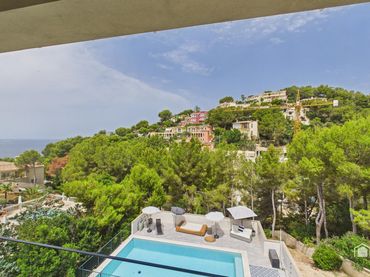 Casa amb balcó en venda a Costa de la Calma