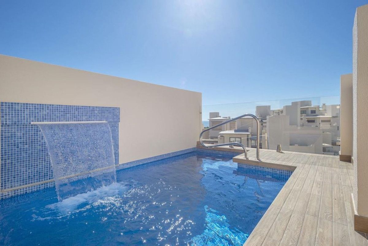 Swimming pool of Attic to rent in Estepona  with Air Conditioner, Terrace and Swimming Pool