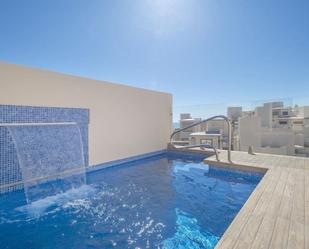 Piscina de Àtic de lloguer en Estepona amb Aire condicionat, Terrassa i Piscina