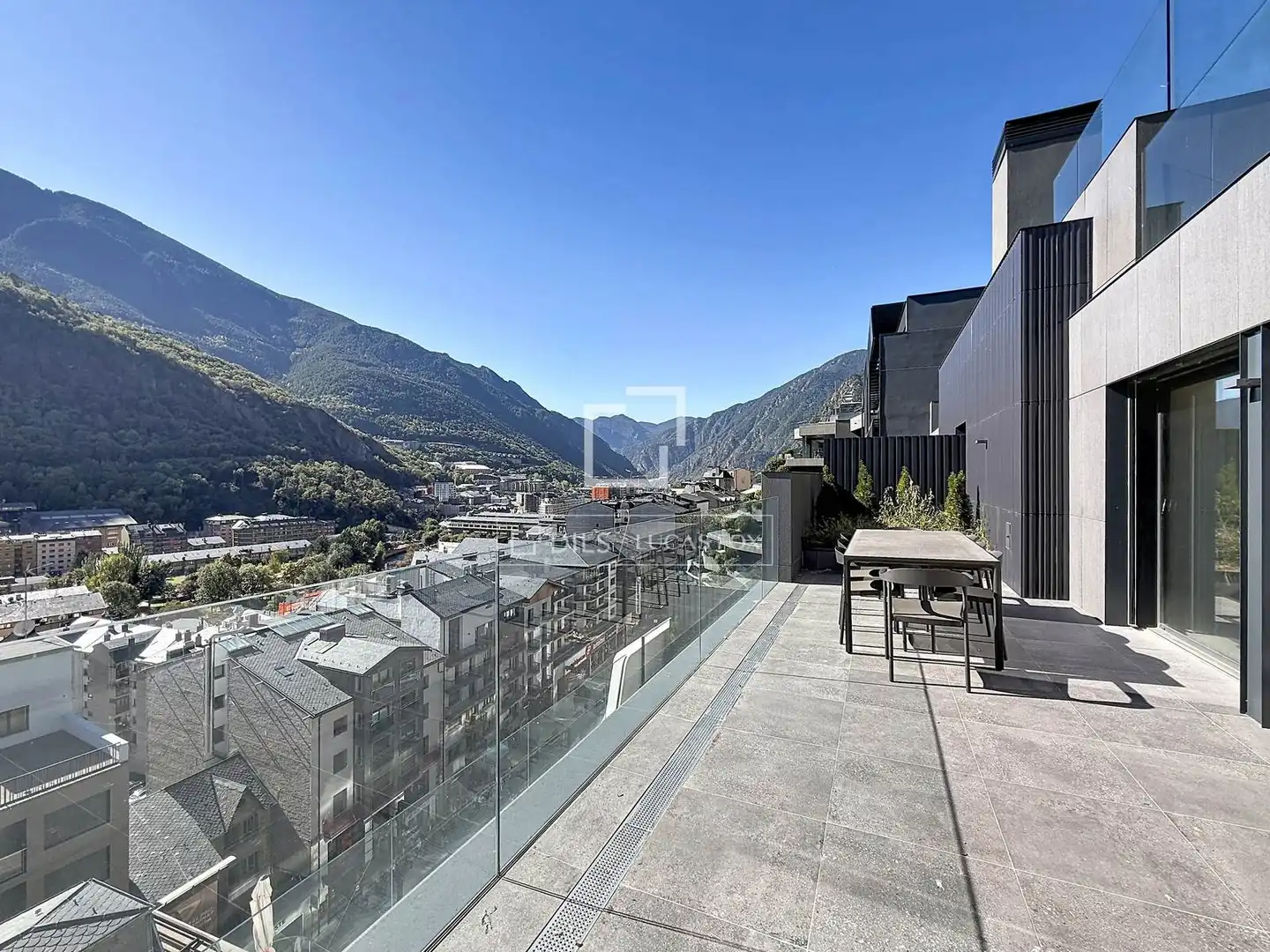 Terraza de Ático en venta en Andorra la Vella con Aire acondicionado, Calefacción y Parquet