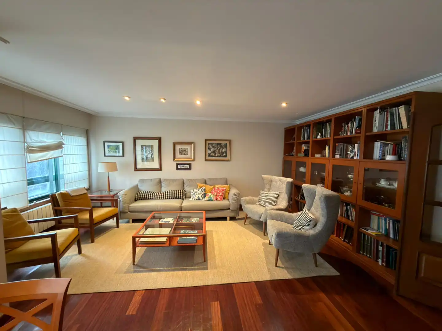 Sala de estar de Piso en venta en Pontevedra Capital  con Calefacción, Parquet y Trastero