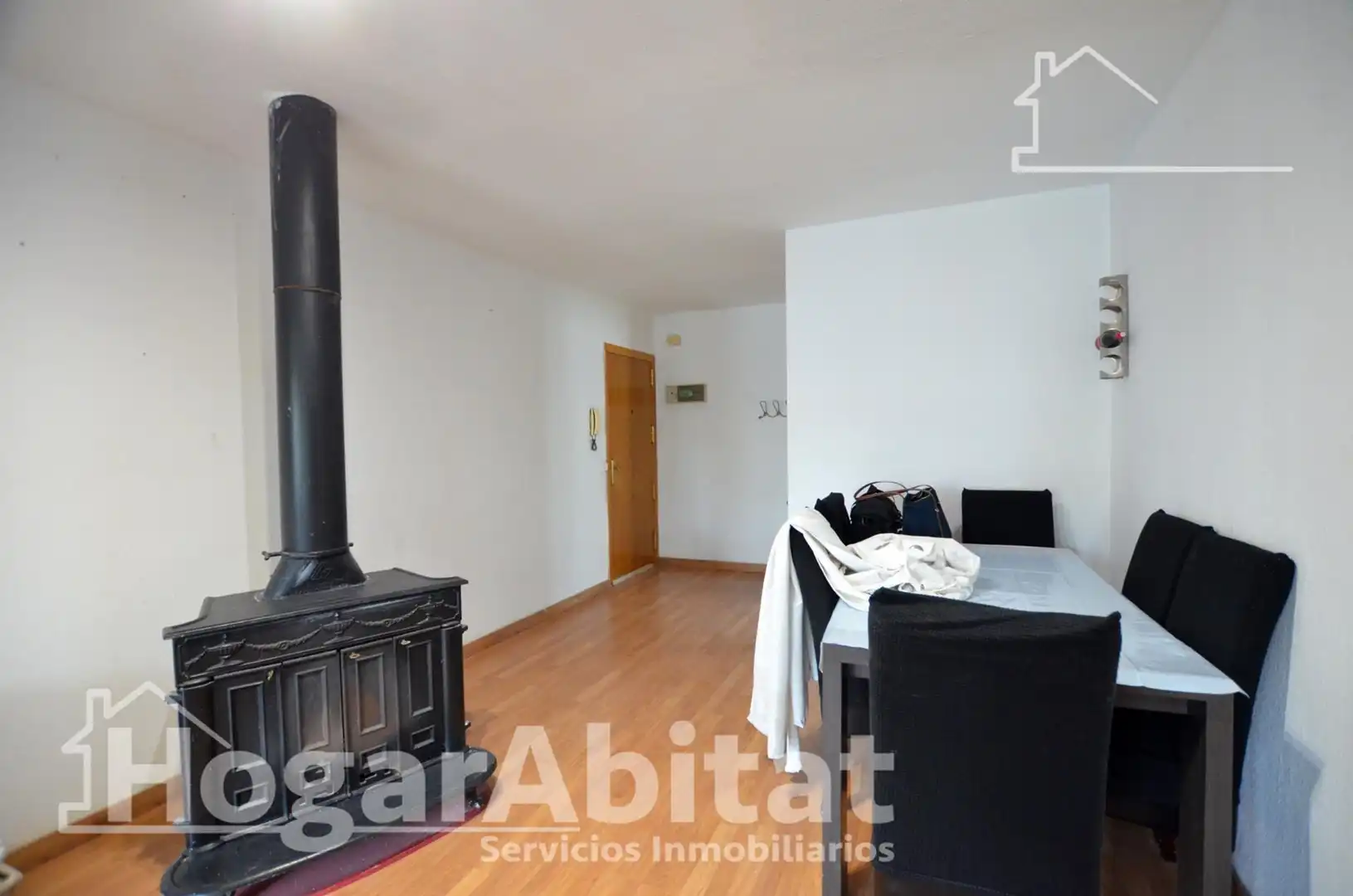 Sala d'estar de Pis en venda en Alicante / Alacant amb Aire condicionat, Calefacció i Jardí privat