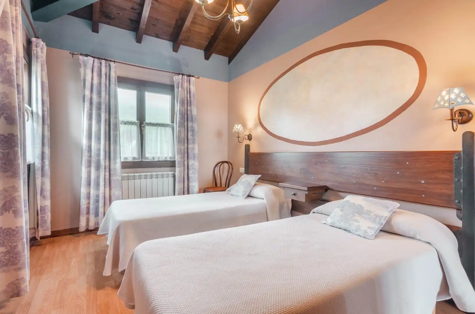 Habitación de Edificio en venta en Parres, Asturias