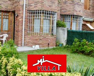 Vista exterior de Casa o xalet de lloguer en Laredo amb Terrassa