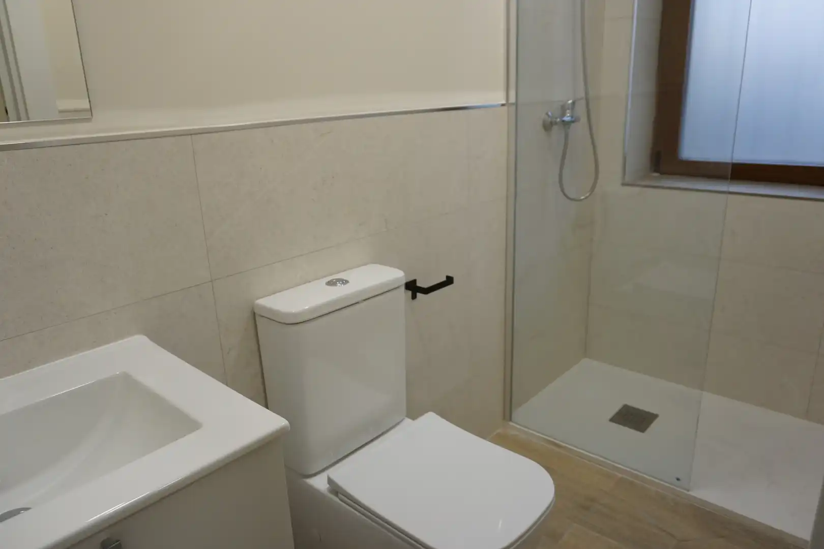Bany de Casa o xalet per a compartir en Ávila amb Calefacció, Moblat i Rentadora