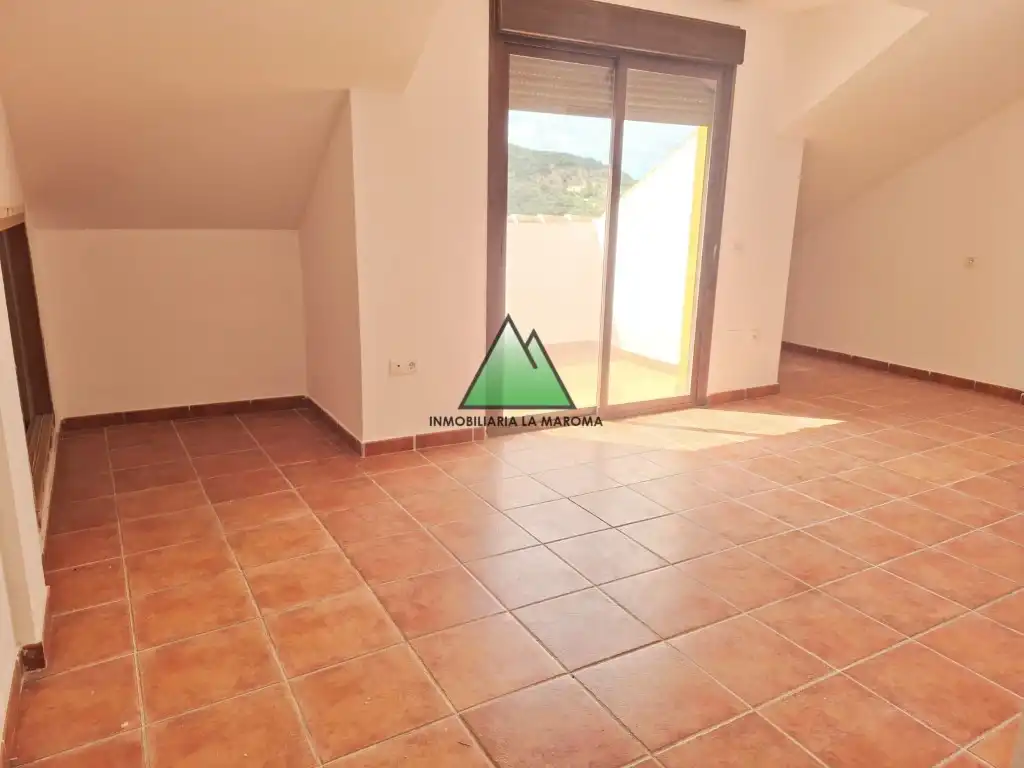 Apartament en venda en Alcaucín