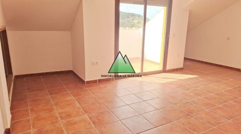 Foto 2 de Apartament en venda a Calle Nueva, Alcaucín, Málaga