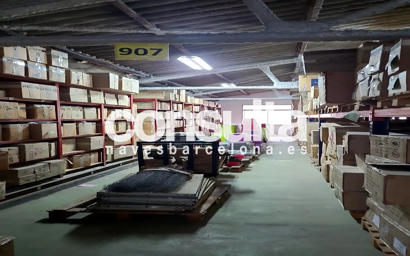 Fabrikhallen zum Verkauf in L'Hospitalet de Llobregat