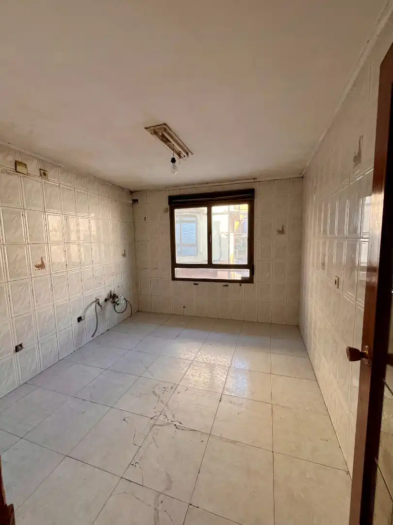 Casa adosada en venta en Arenzana de Abajo con Balcón
