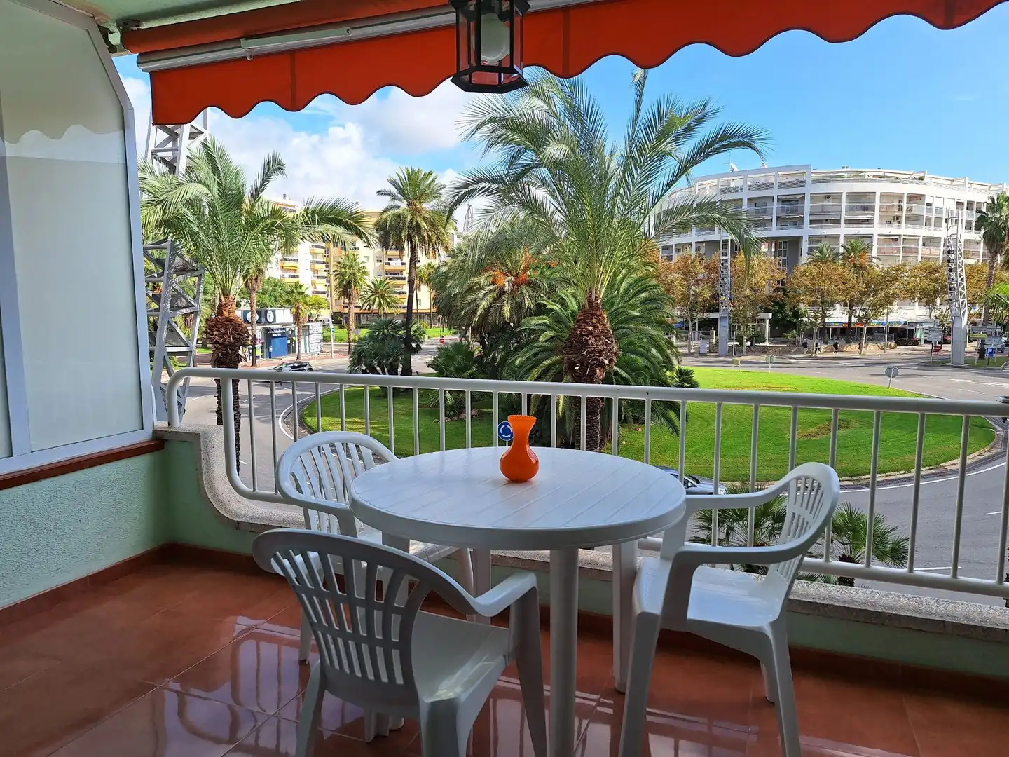 Terrasse von Wohnungen zum Verkauf in Salou mit Klimaanlage, Heizung und Terrasse