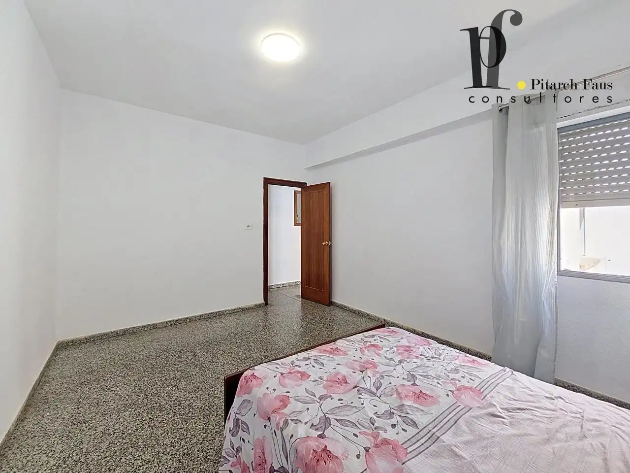 Dormitori de Pis en venda en La Pobla de Vallbona amb Balcó