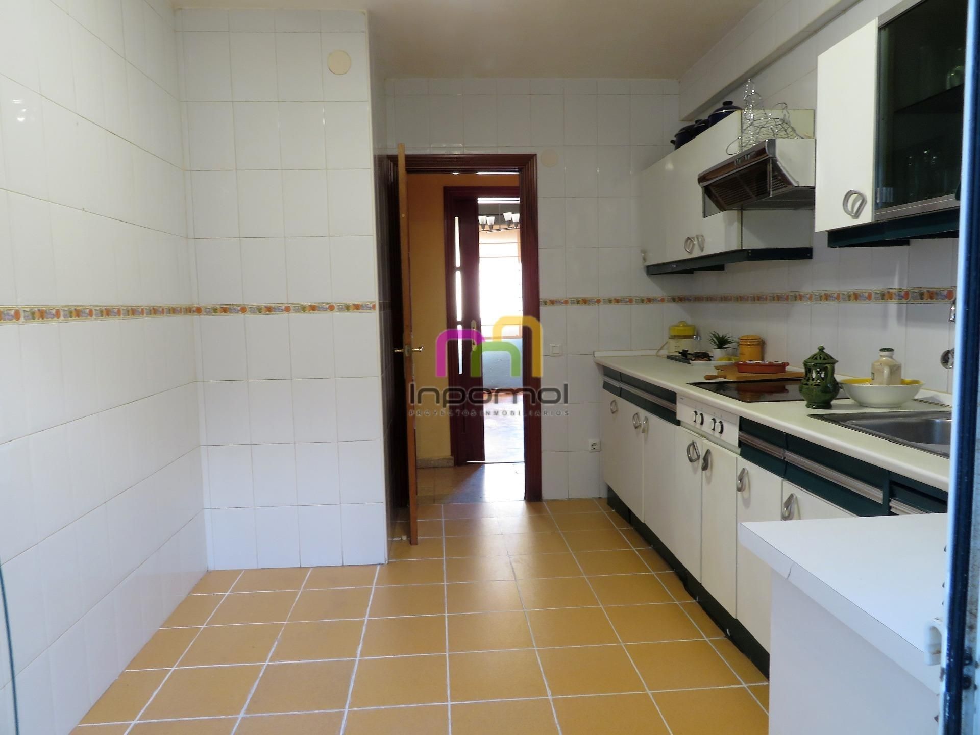 Kitchen of Flat for sale in Badajoz Capital  with Air Conditioner, Heating and Balcony