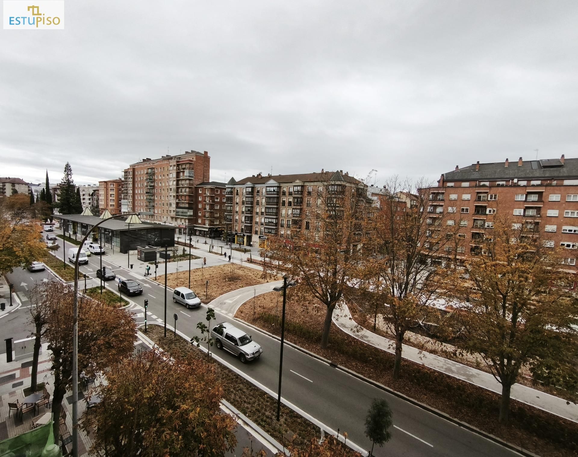 Exterior view of Flat for sale in Vitoria - Gasteiz  with Heating, Parquet flooring and Storage room
