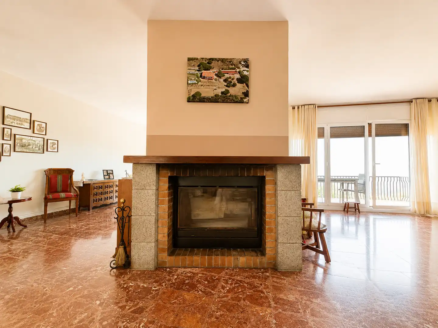 Living room of Country homes for sale in Argentona  with Air Conditioner, Heating and Private garden