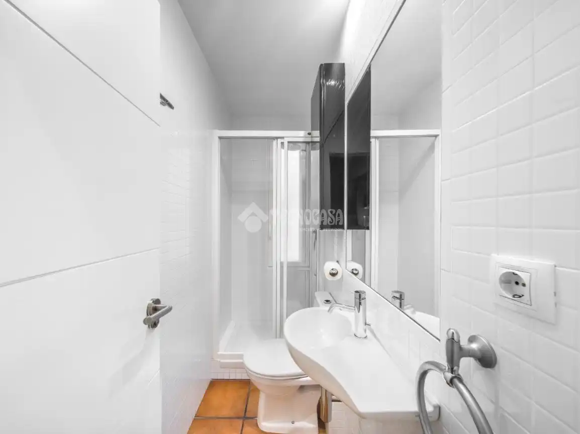 Baño de Piso de alquiler en Madrid
