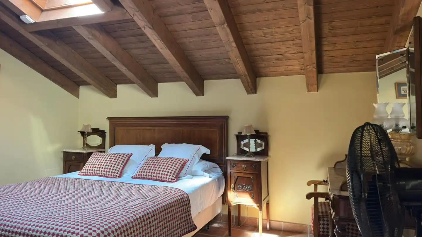 Dormitori de Casa o xalet en venda en Mombeltrán, Ávila