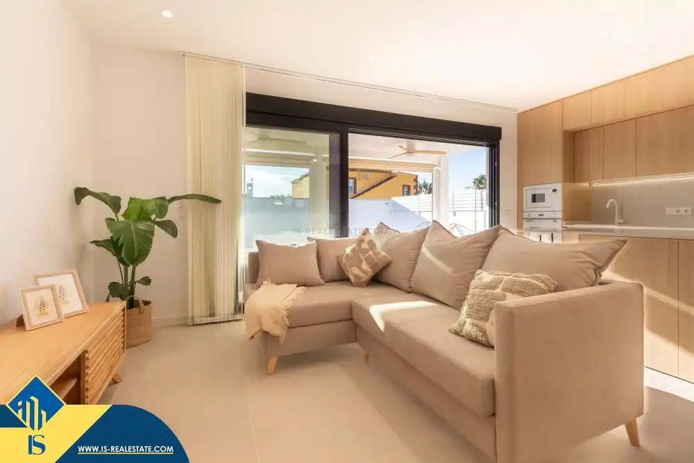 Chalet con piscina en venta en Zona Carrefour - Urbanizaciones, imagen 11