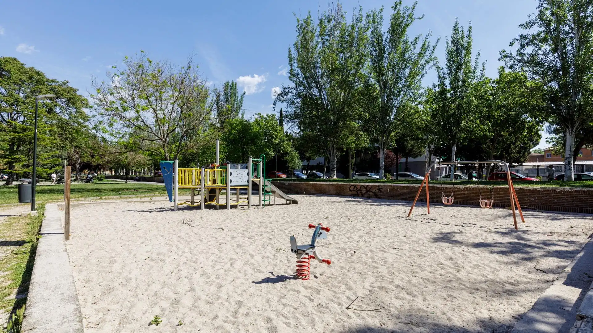 Vista exterior de Piso en venta en Zaragoza con Aire acondicionado, Calefacción y Amueblado