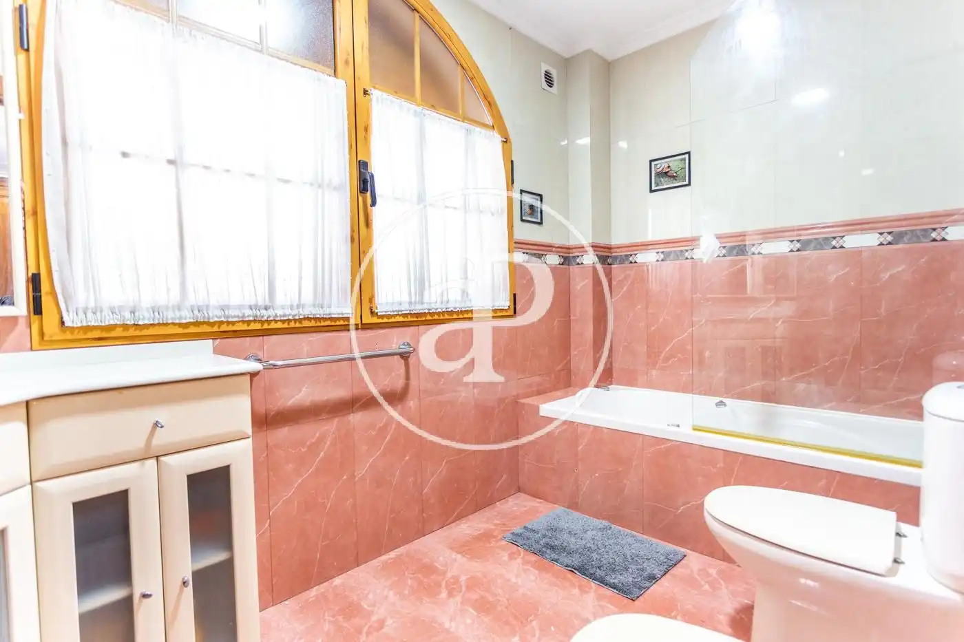 Baño de Casa adosada en venta en Picanya con Aire acondicionado, Calefacción y Jardín privado