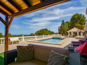 Maison avec balcon à vendre à La Nucia Pueblo