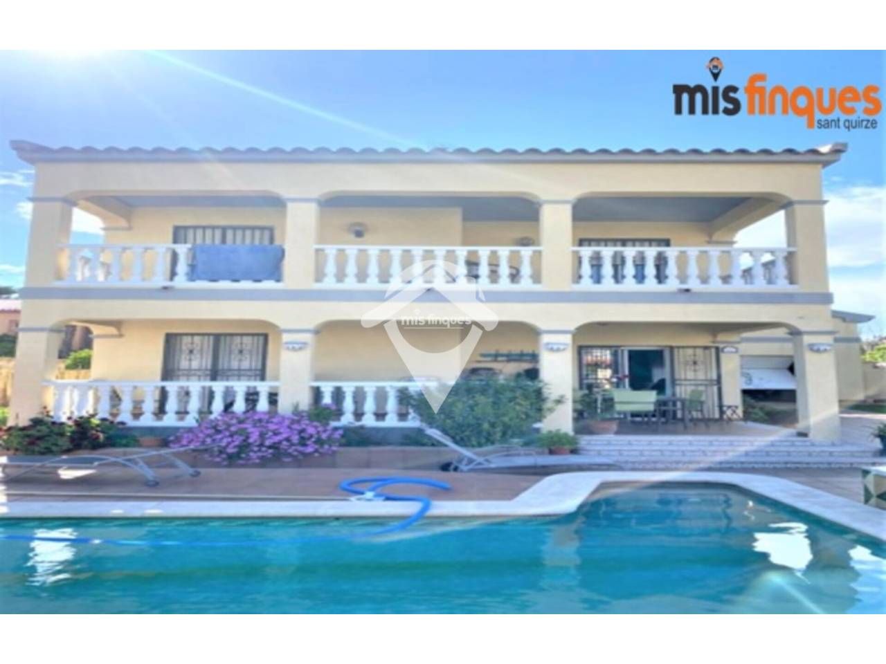 Vista exterior de Casa o xalet en venda en El Vendrell amb Calefacció, Jardí privat i Terrassa