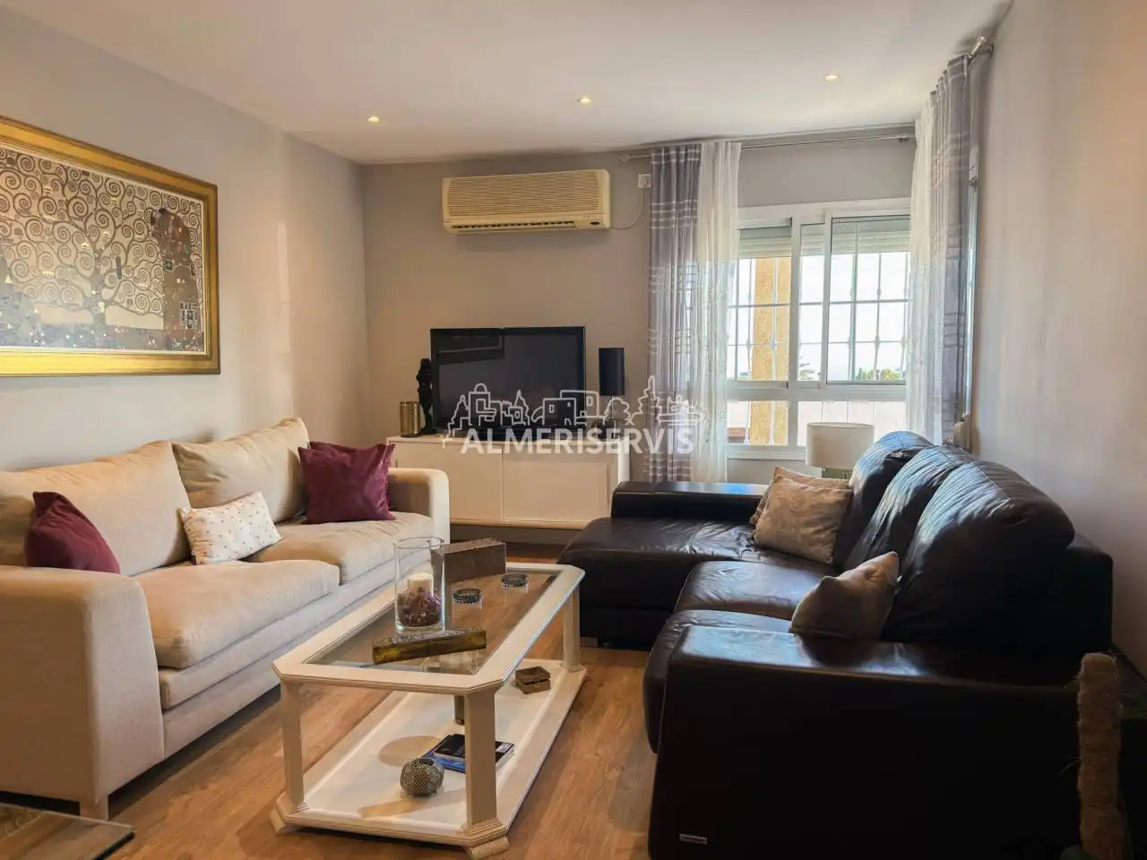 Sala de estar de Dúplex en venta en Aguadulce
