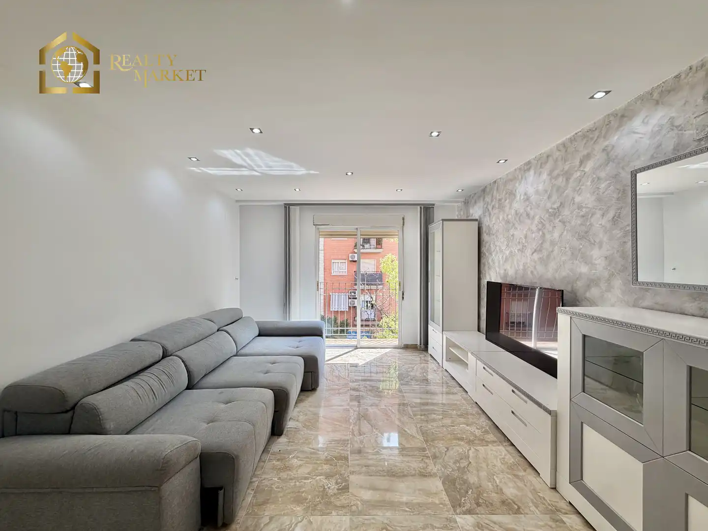 Living room of Flat for sale in Valencia  with Private garden, Furnished and Washing machine