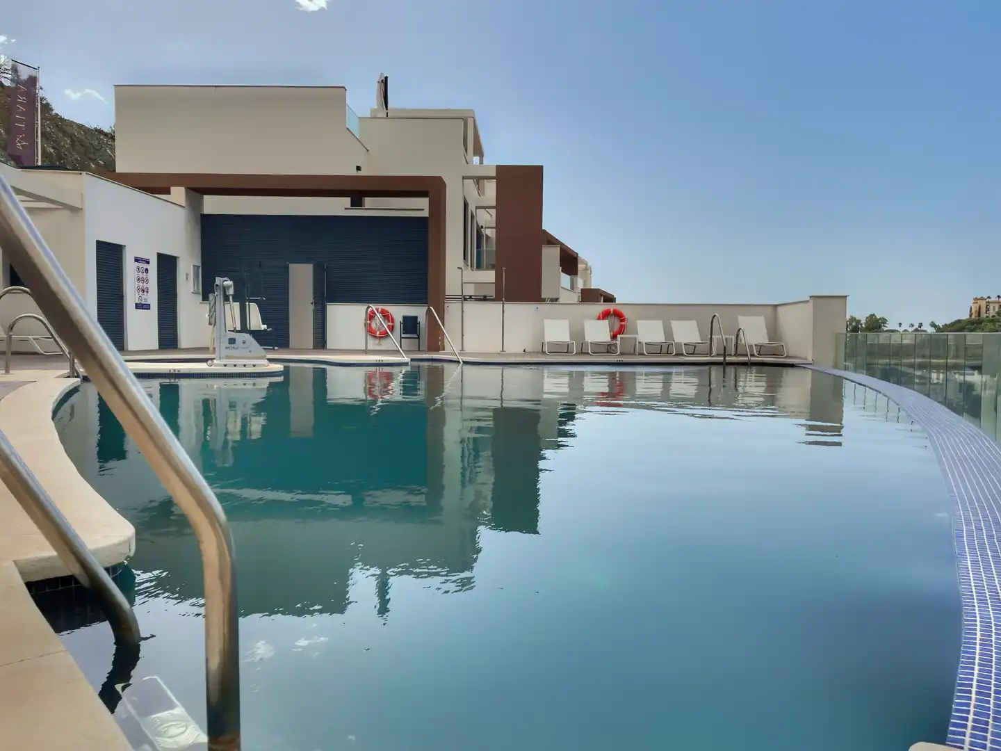Piso con piscina en alquiler en La Quinta, imagen 31