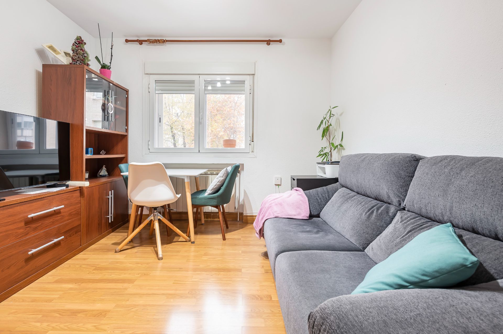 Sala d'estar de Pis en venda en  Madrid Capital amb Calefacció