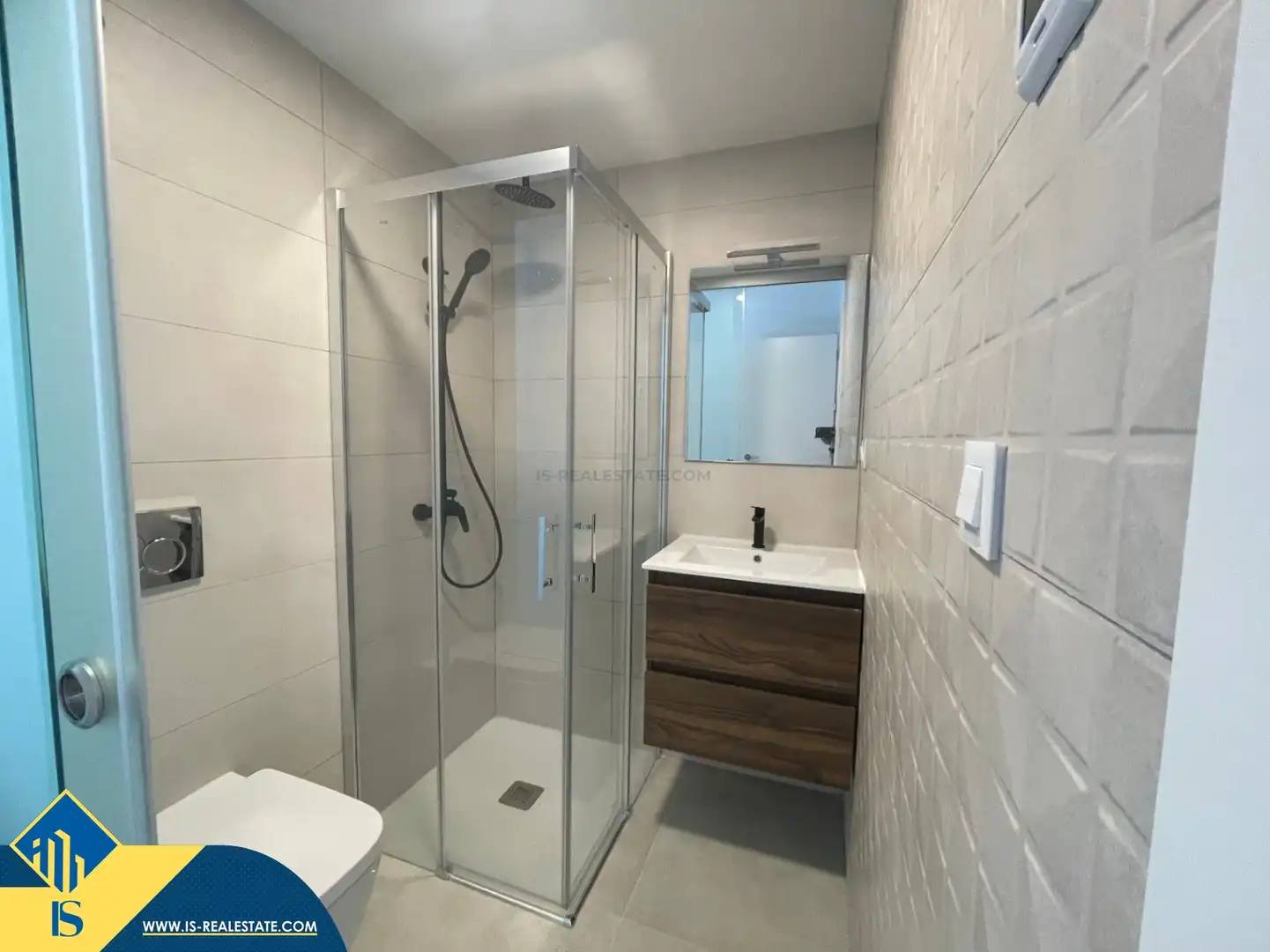 Bathroom of Flat for sale in Orihuela  with Terrace, Furnished and Oven