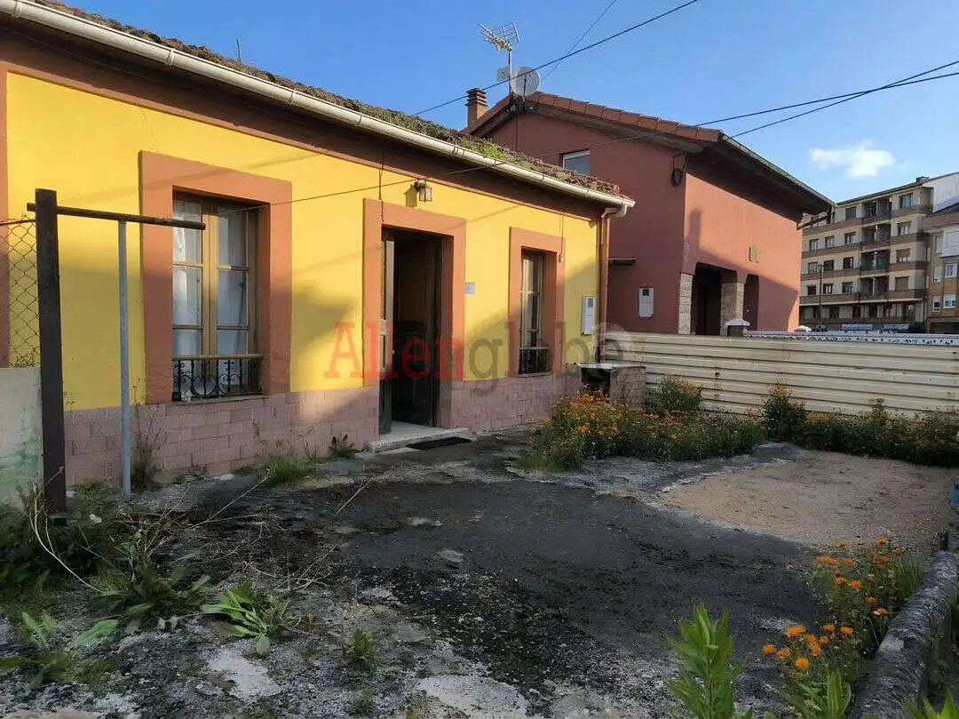 Exterior view of Houses for sale in Llanera  with Private garden