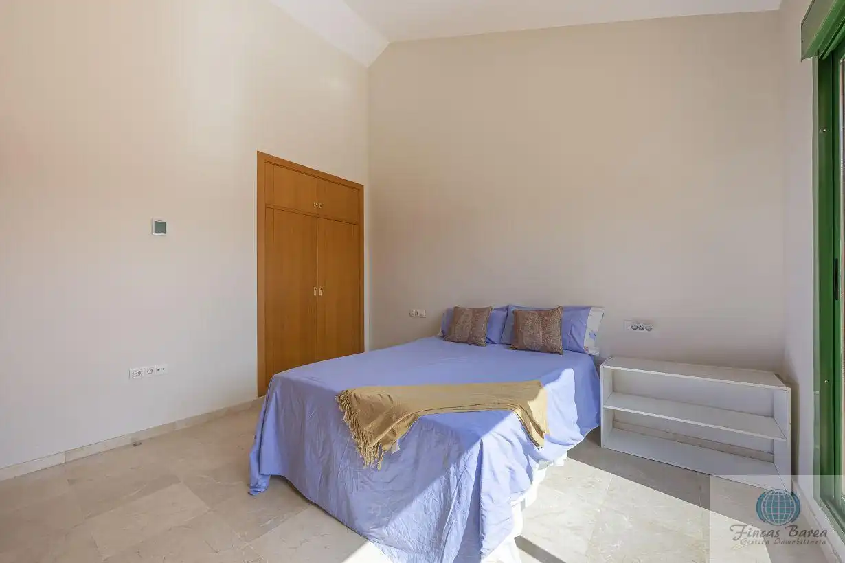 Habitación de Ático en venta en Fuengirola con Aire acondicionado, Terraza y Trastero