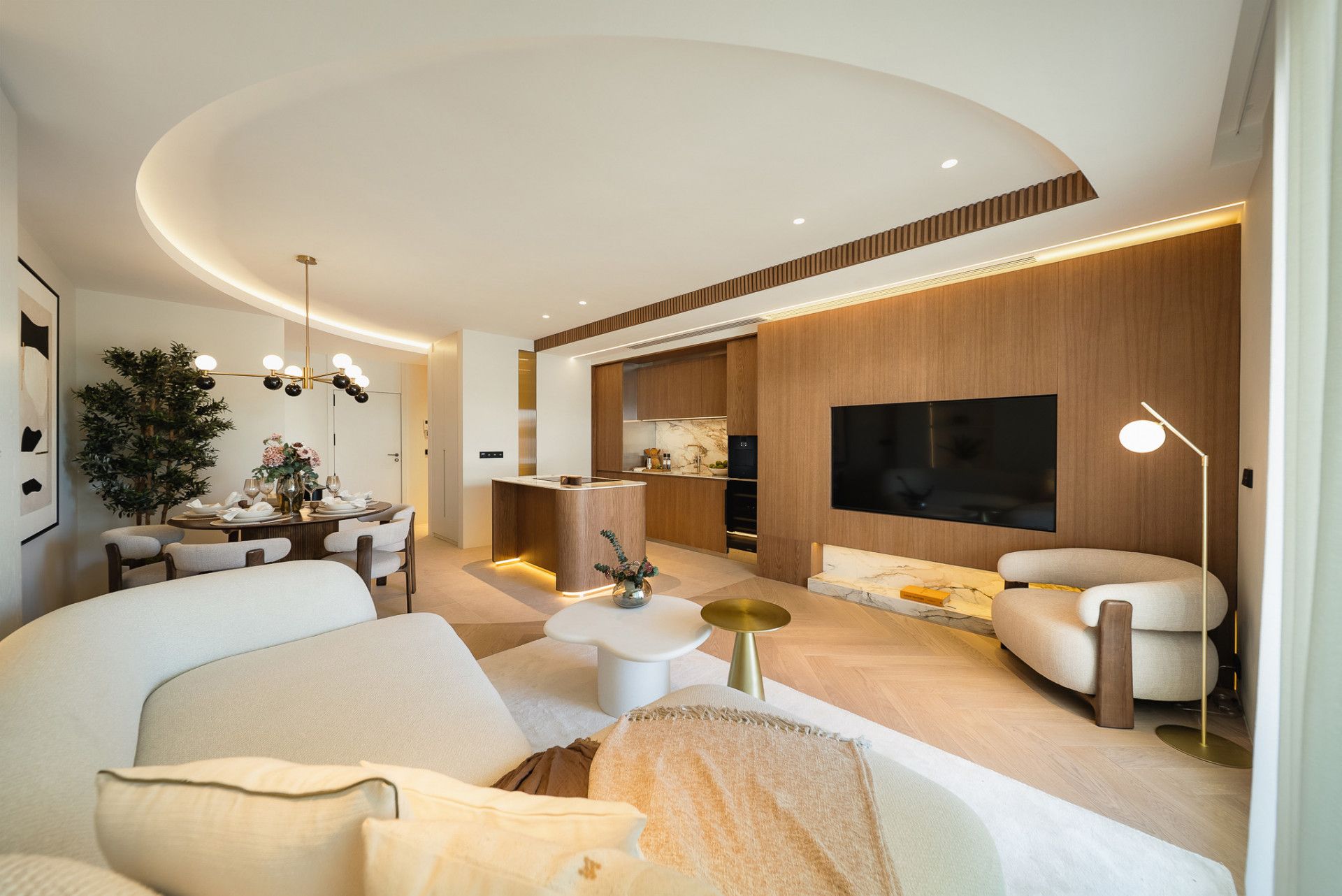 Living room of Apartment for sale in Marbella  with Air Conditioner, Terrace and Swimming Pool