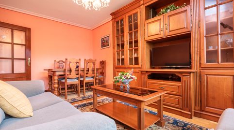 Foto 4 de Piso de alquiler en Oviedo - Cl Emilio Llaneza, 13, Corredoría - La Carisa - Prado de La Vega, Oviedo