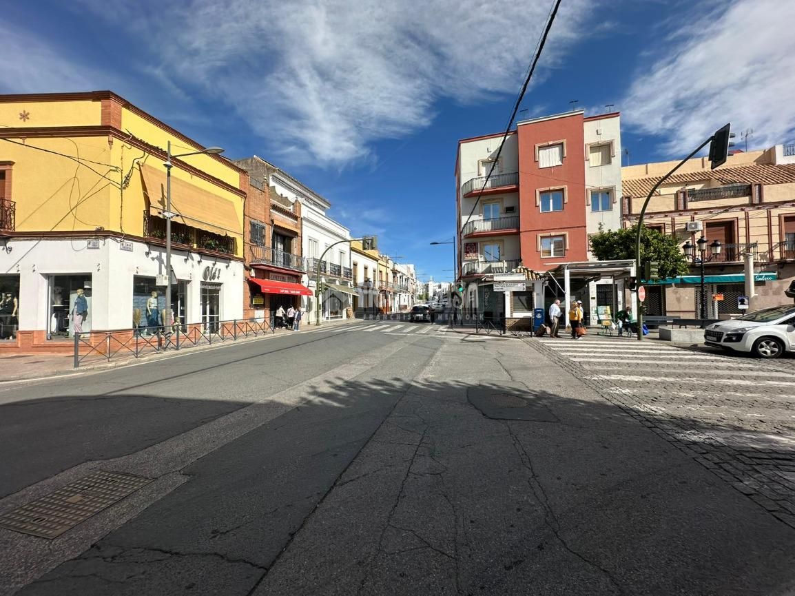 Vista exterior de Casa o xalet en venda en El Viso del Alcor amb Terrassa