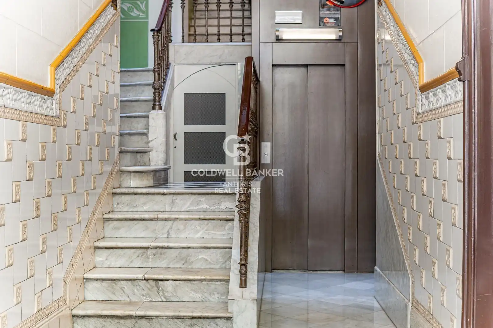Piso con terraza en venta en Carrer d'Enric Granados, imagen 25