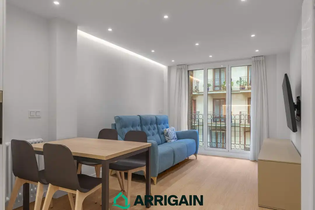 Sala de estar de Piso en venta en Donostia - San Sebastián  con Calefacción, Trastero y Amueblado