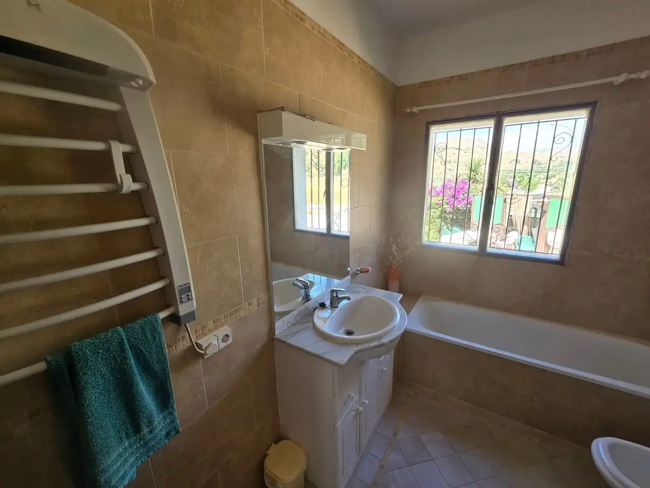 Baño de Finca rústica en venta en Partaloa con Terraza y Piscina