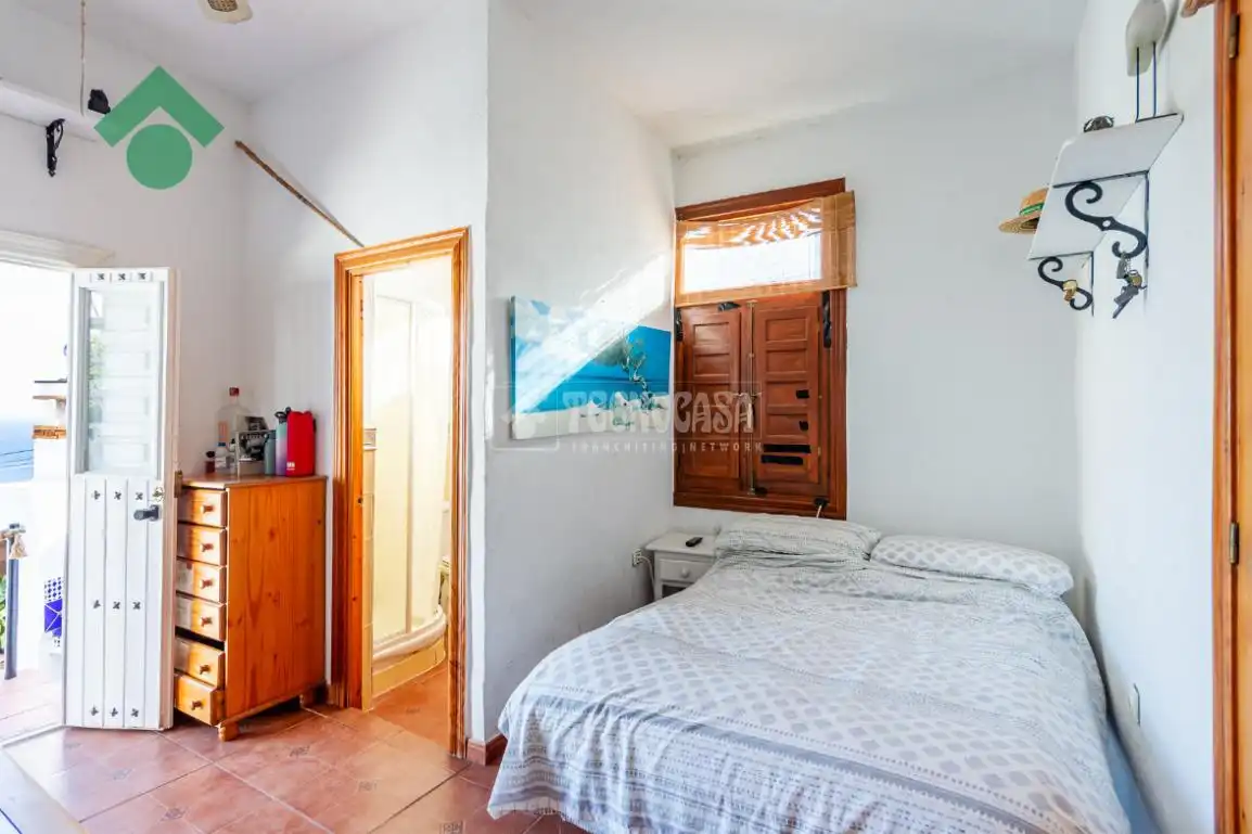 Dormitori de Casa o xalet en venda en Almuñécar amb Terrassa, Piscina i Balcó