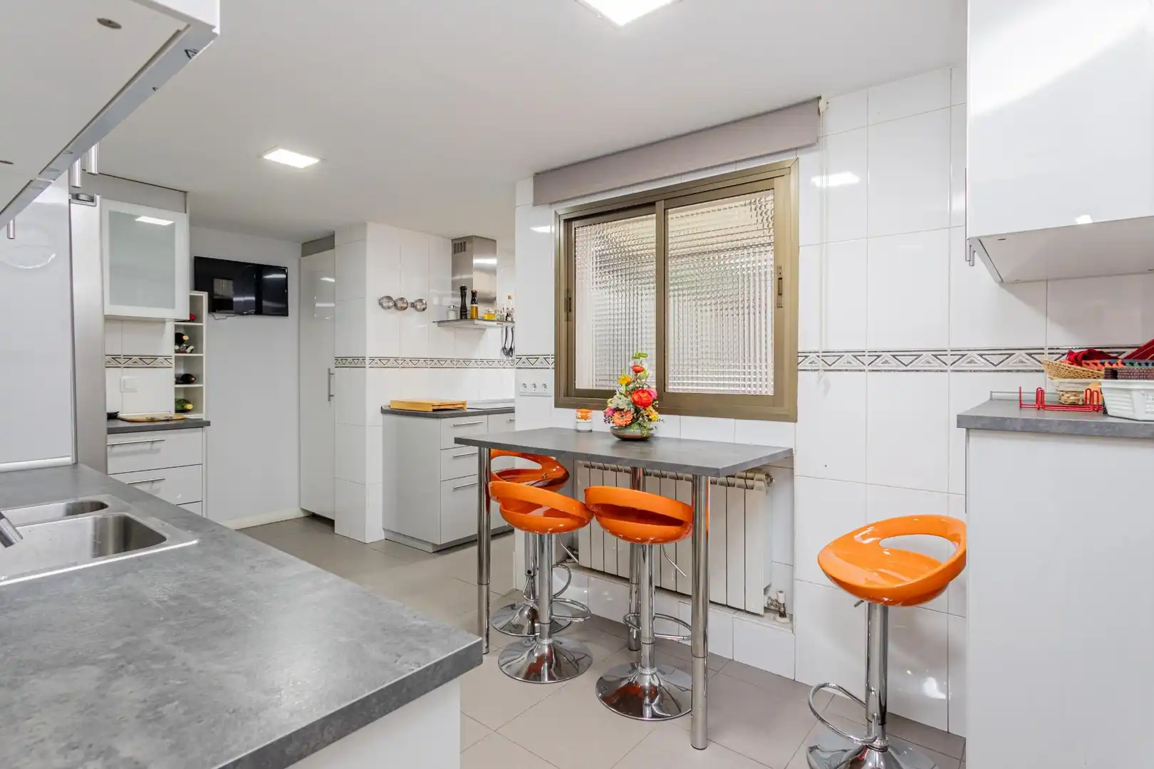 Cocina de Piso en venta en Madrid con Aire acondicionado, Calefacción y Jardín privado
