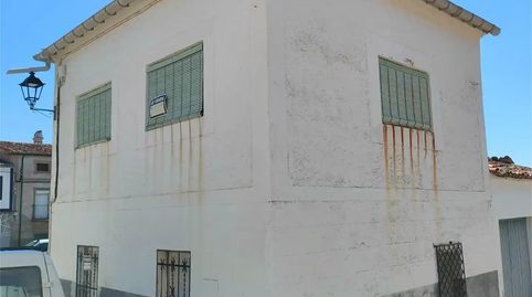 Foto 4 de Casa adosada en venda a Avenida Constitución, Casas de Millán, Cáceres